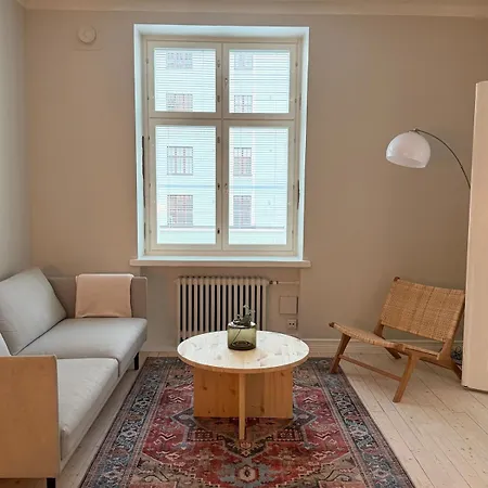 Taka-toeoeloe - A Stylish Urban Hideaway Huoneisto