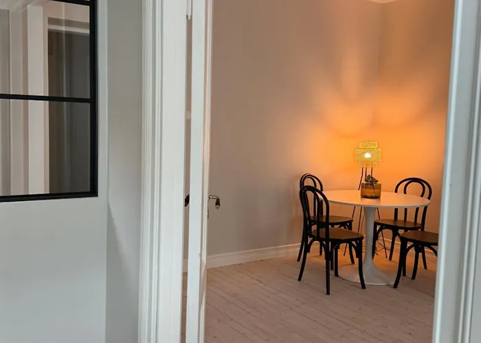 شقة Taka-toeoeloe - A Stylish Urban Hideaway *