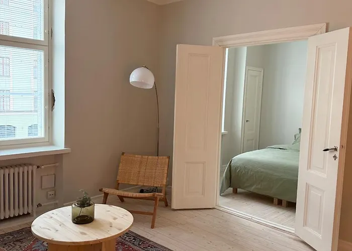 Taka-toeoeloe - A Stylish Urban Hideaway